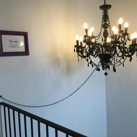 Le Pavillon Hostel *