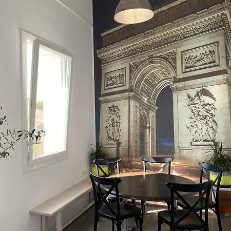 Le Pavillon *
