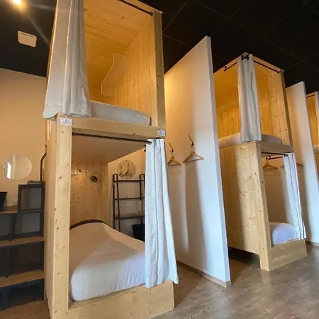 Le Pavillon Hostel